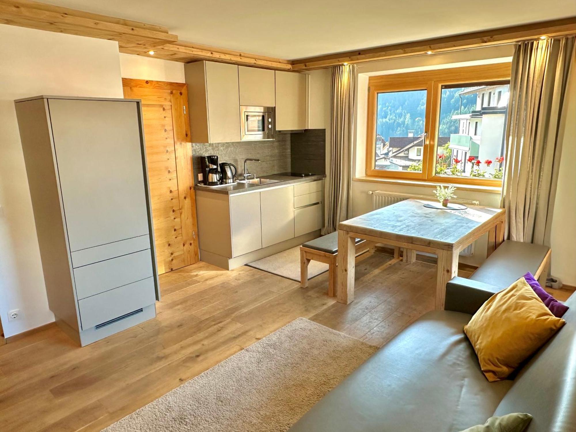 Aparthotel Kroesbacher Fulpmes Εξωτερικό φωτογραφία