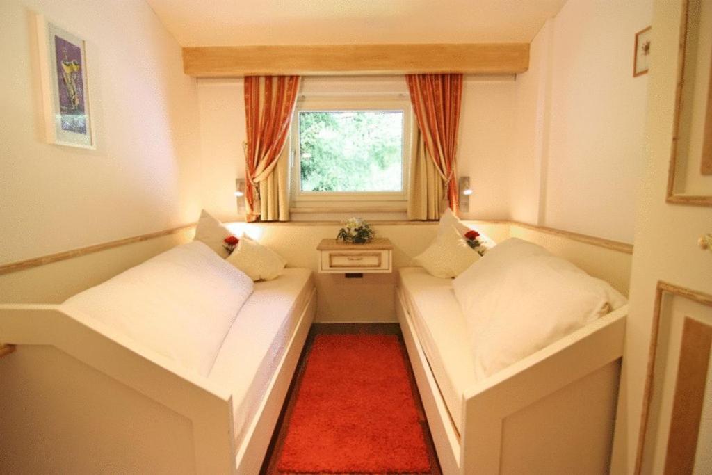 Aparthotel Kroesbacher Fulpmes Εξωτερικό φωτογραφία
